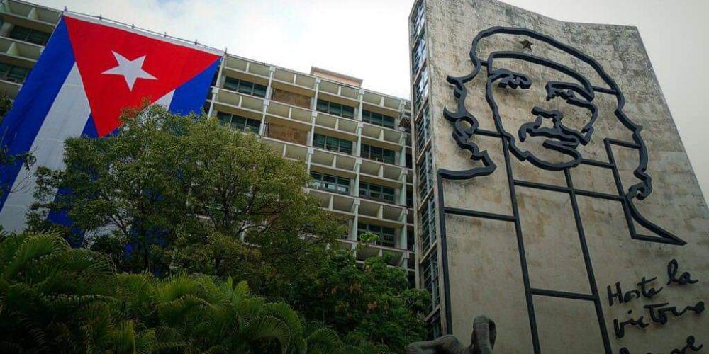 Monumen Che Guevara di Havana, Kuba. twitter.com/Etien073/