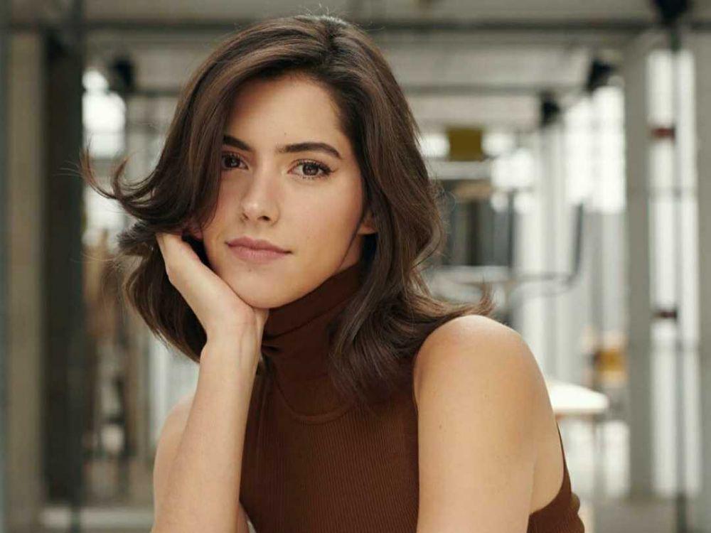9 Potret Paulina Vega Miss Universe 2014 Asal Kolombia, Menggemaskan!