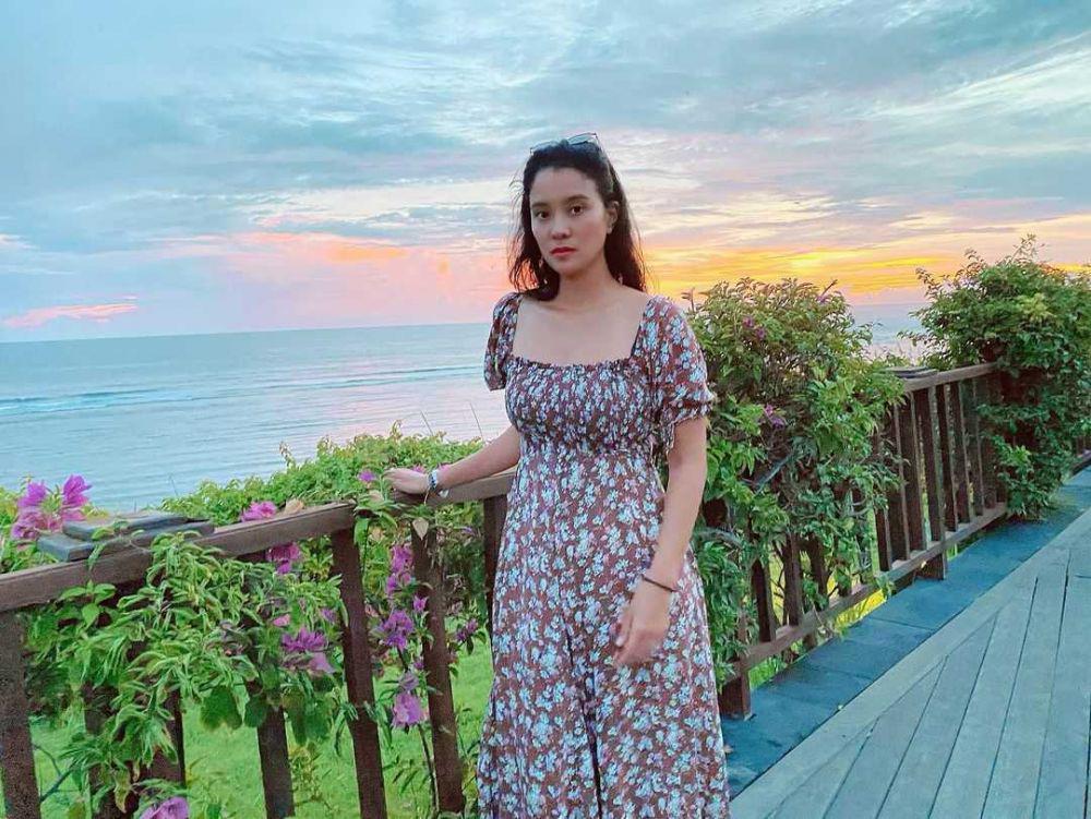 10 Potret Marcella Zalianty yang Makin Memukau, Pesonanya Gak Luntur!