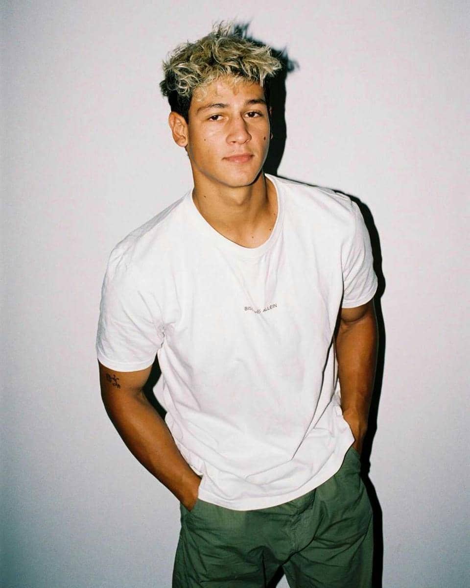 instagram.com/emilio_sakraya_