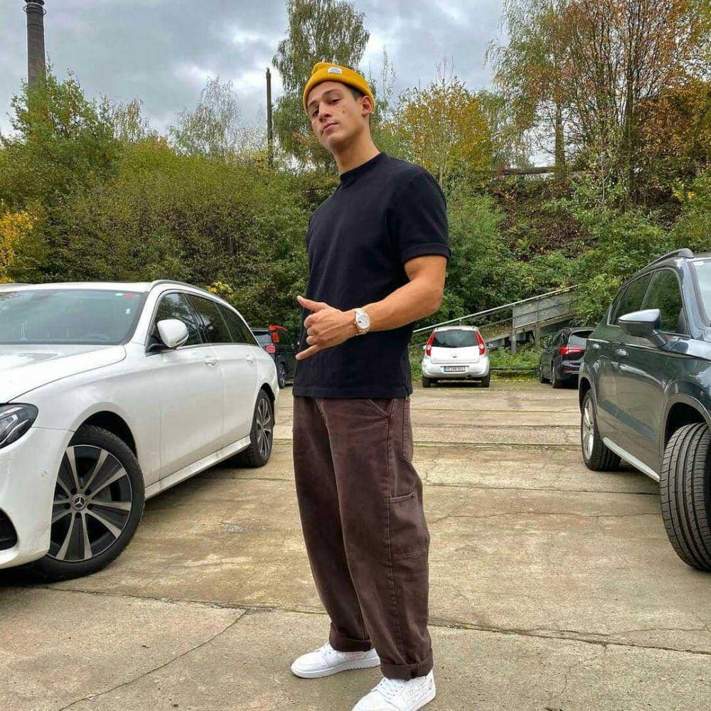 instagram.com/emilio_sakraya_