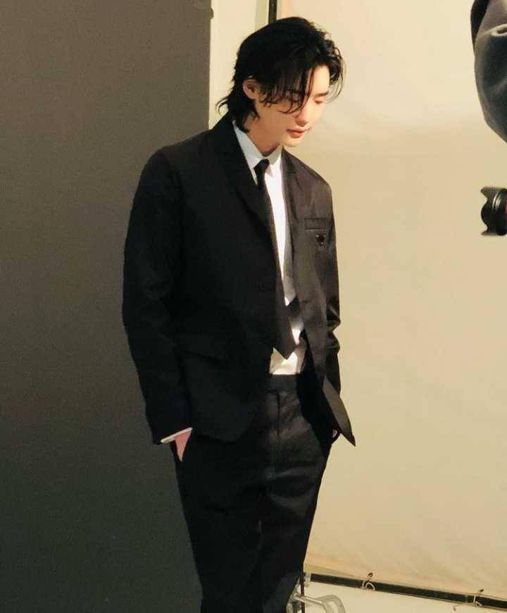 instagram.com/jongsuk0206