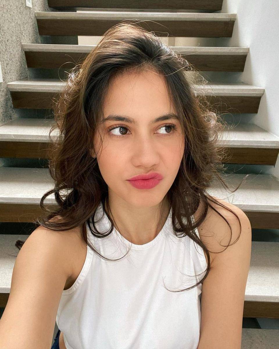 instagram.com/pevpearce