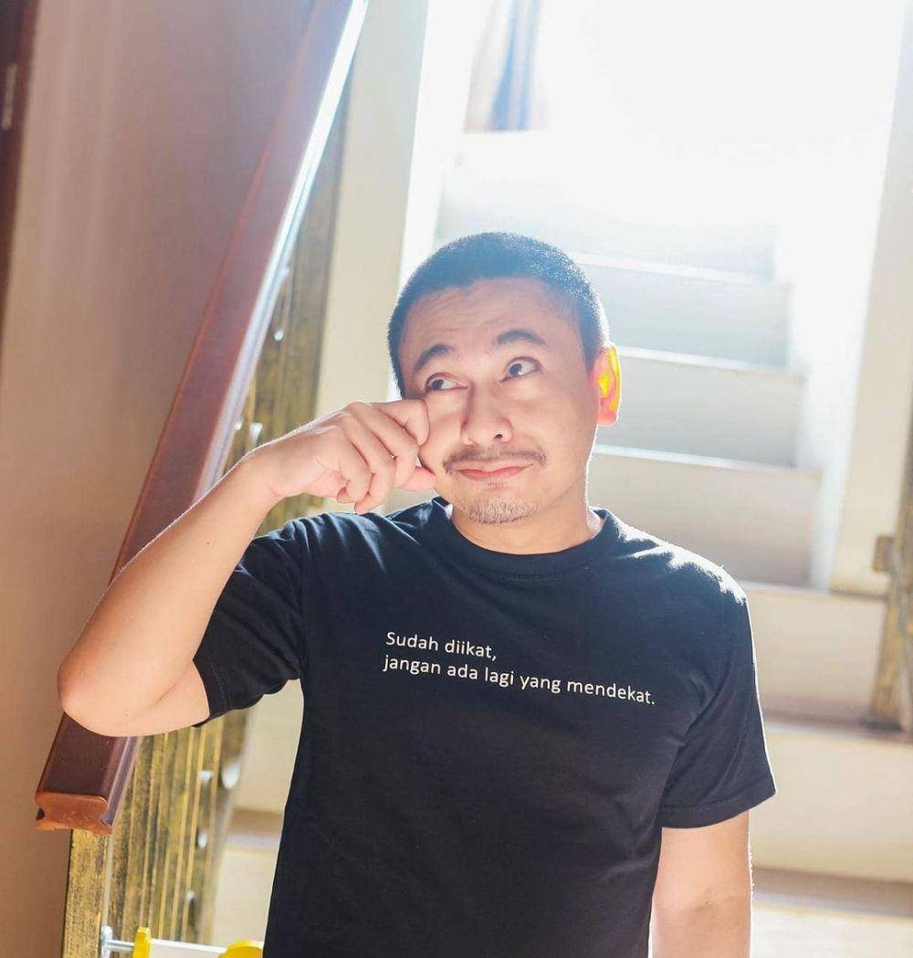 instagram.com/raditya_dika