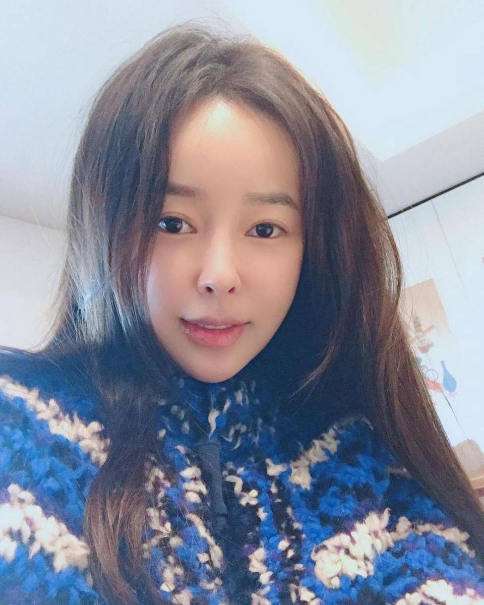 instagram.com/hyesuncho1909