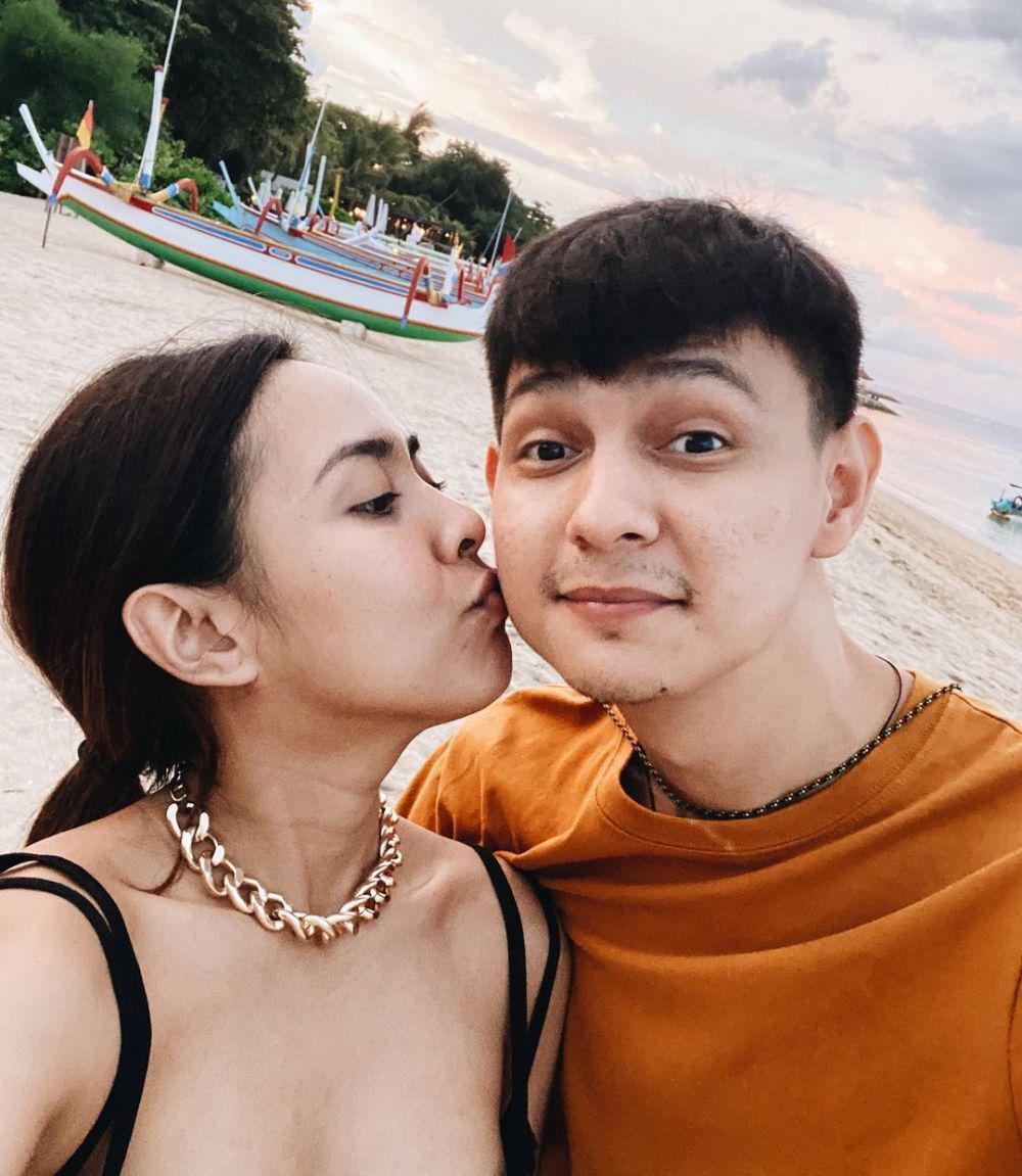 instagram.com/marcelldarwin