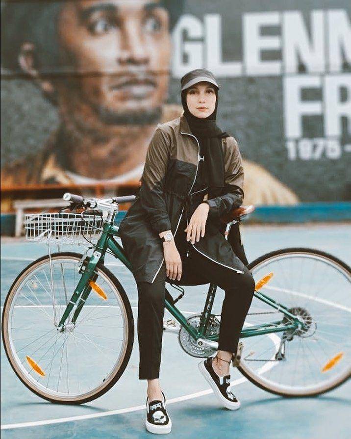 instagram.com/jenaharanasution