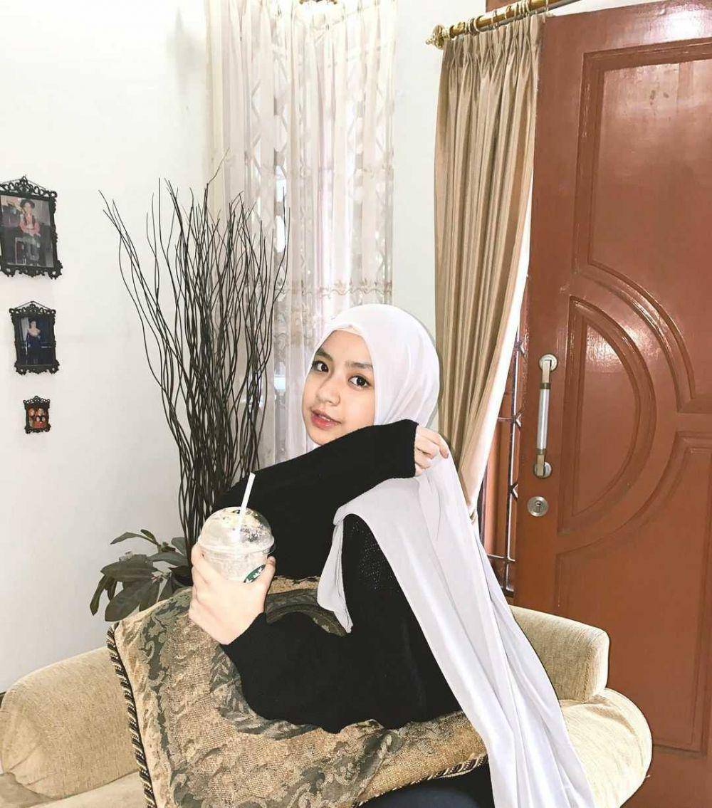 instagram.com/nashwaaaz
