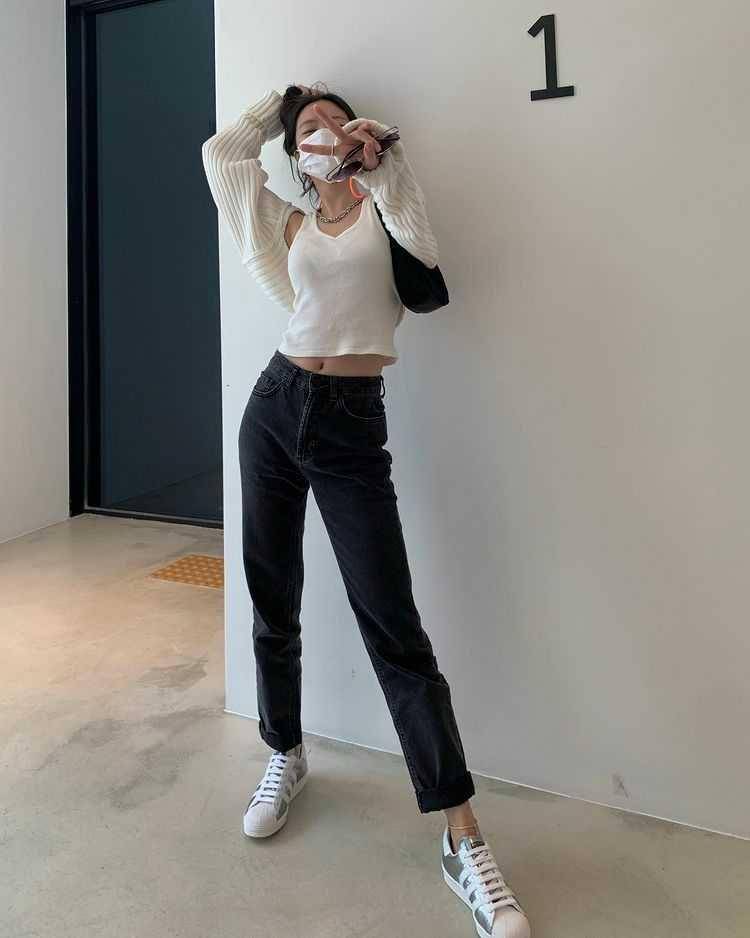 instagram.com/marcellasne_