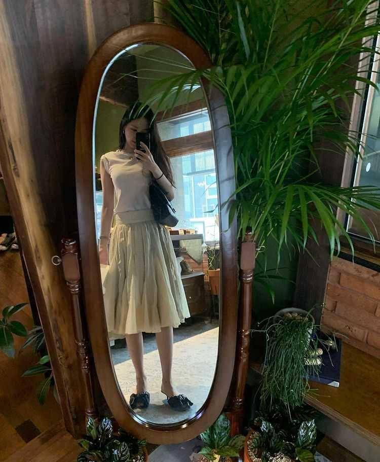 instagram.com/marcellasne_