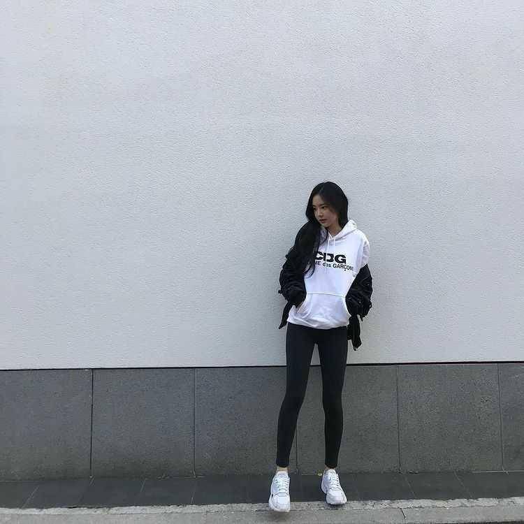 instagram.com/marcellasne_