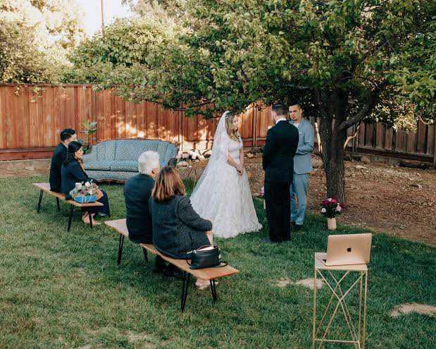 brides.com