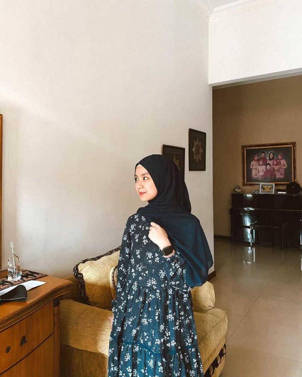 instagram.com/nashwaaaz