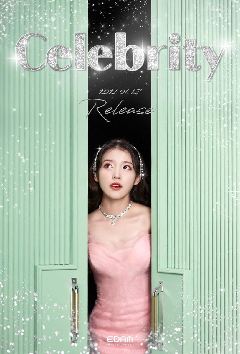 11 Busana Menawan yang Digunakan IU dalam MV 'Celebrity'