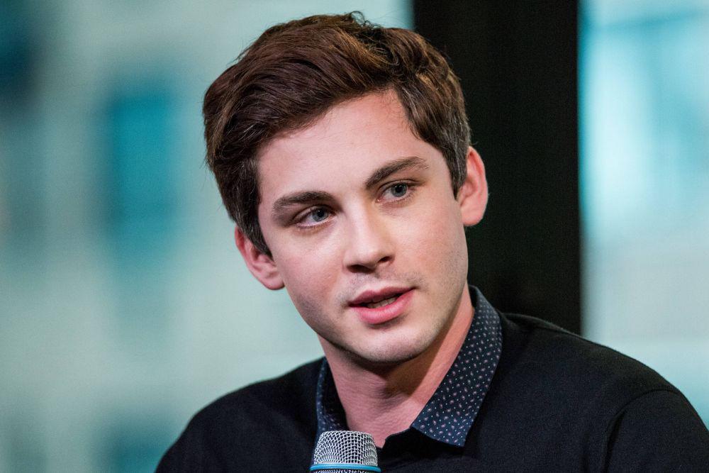 Beranjak 29 Tahun, Ini 10 Potret Logan Lerman Pemeran Percy Jackson!