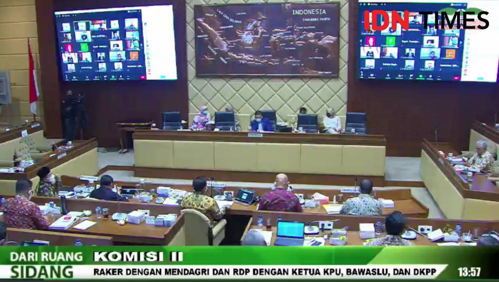 Rapat Komisi II DPR dengan Mendagri, KPU RI, Bawaslu, dan DKPP (IDN Times/Fitang Budhi Adhitia)