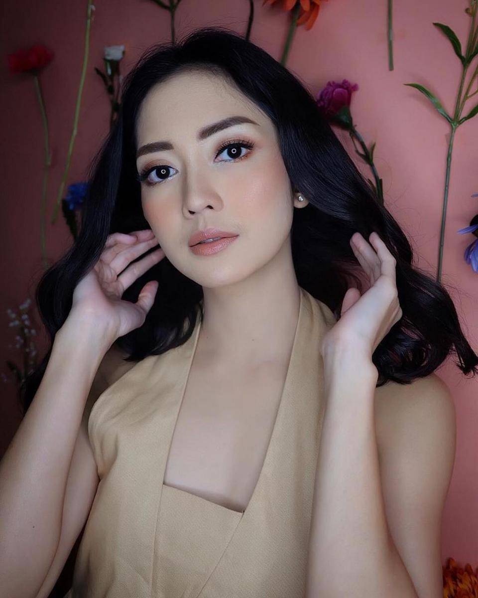 Instagram.com/ririndwiariyanti