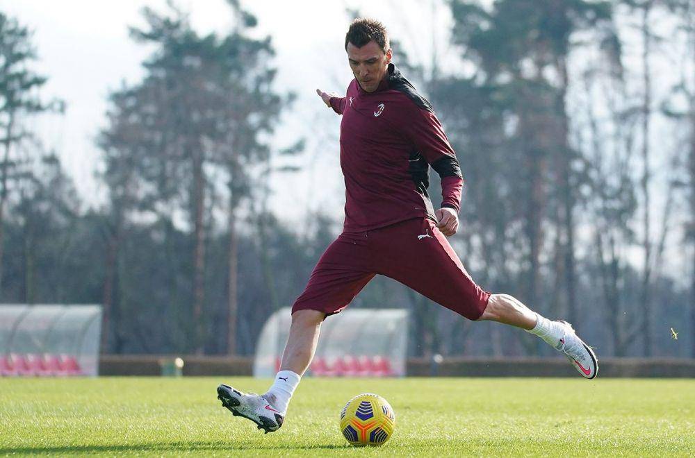 twitter.com/acmilan