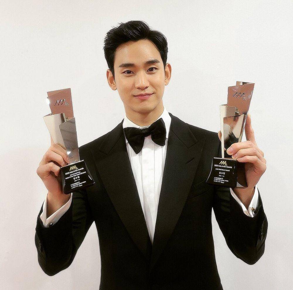 instagram.com/soohyun_k216