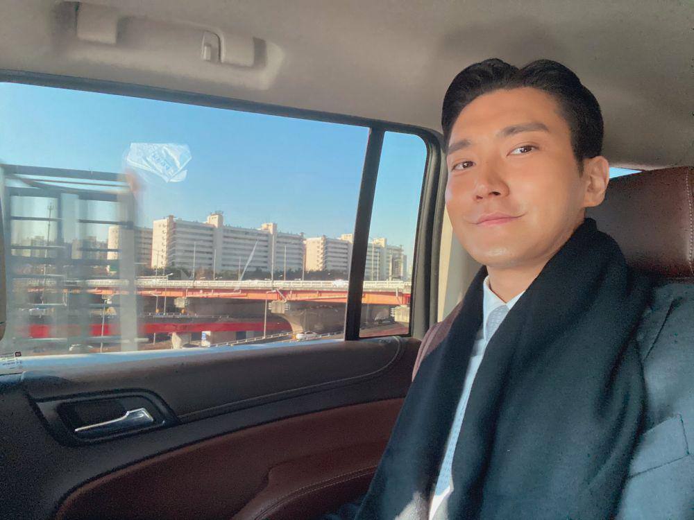 twitter.com/siwonchoi