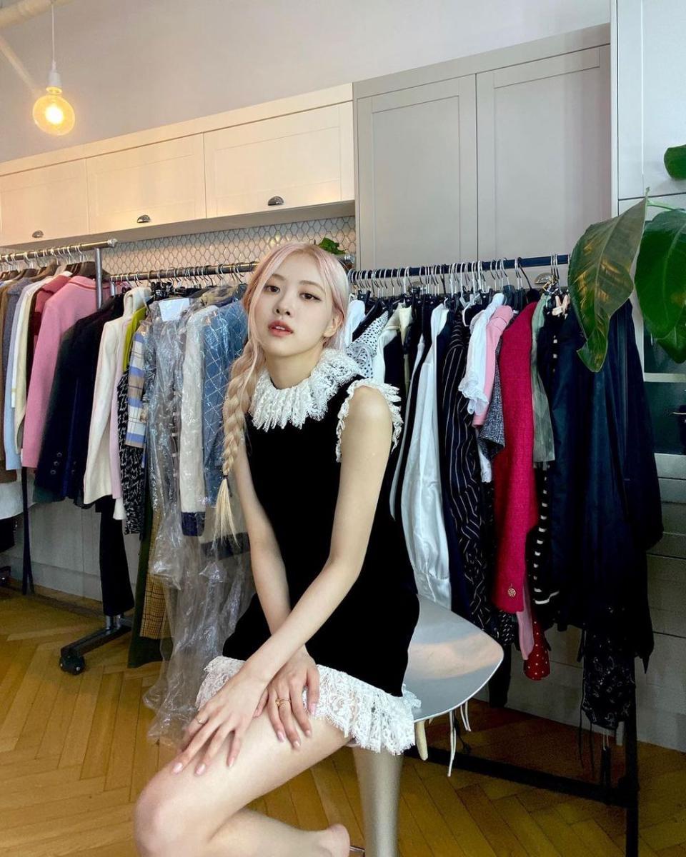 instagram.com/roses_are_rosie
