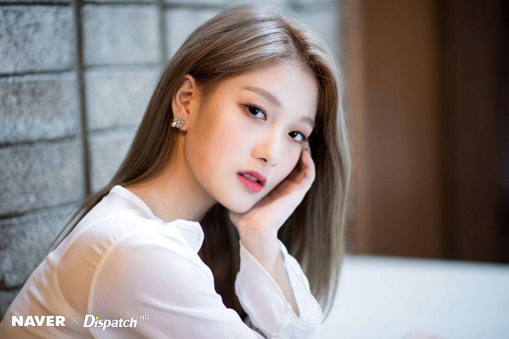 10 Fakta Lee Seoyeon, Baby Panda Fromis_9 yang Genap Berusia 21 Tahun
