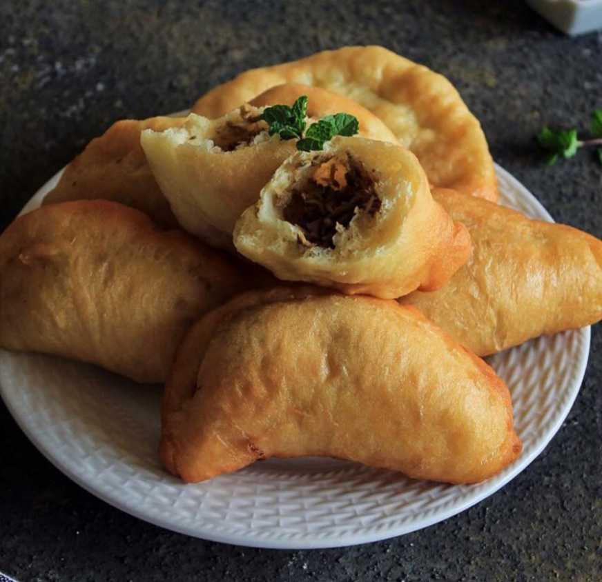 10 Makanan Khas Manado Bercita Rasa Gurih dan Manis, Suka yang Mana?