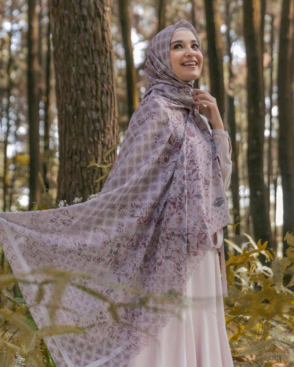 instagram.com/shireensungkar