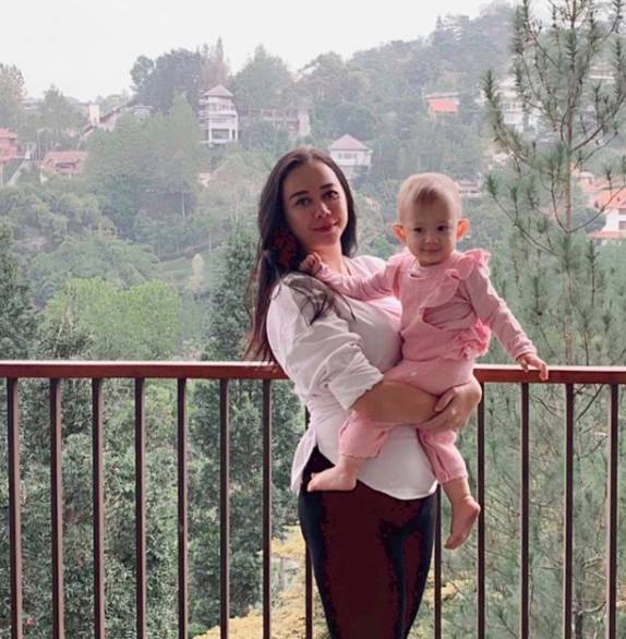 instagram.com/aurakasih