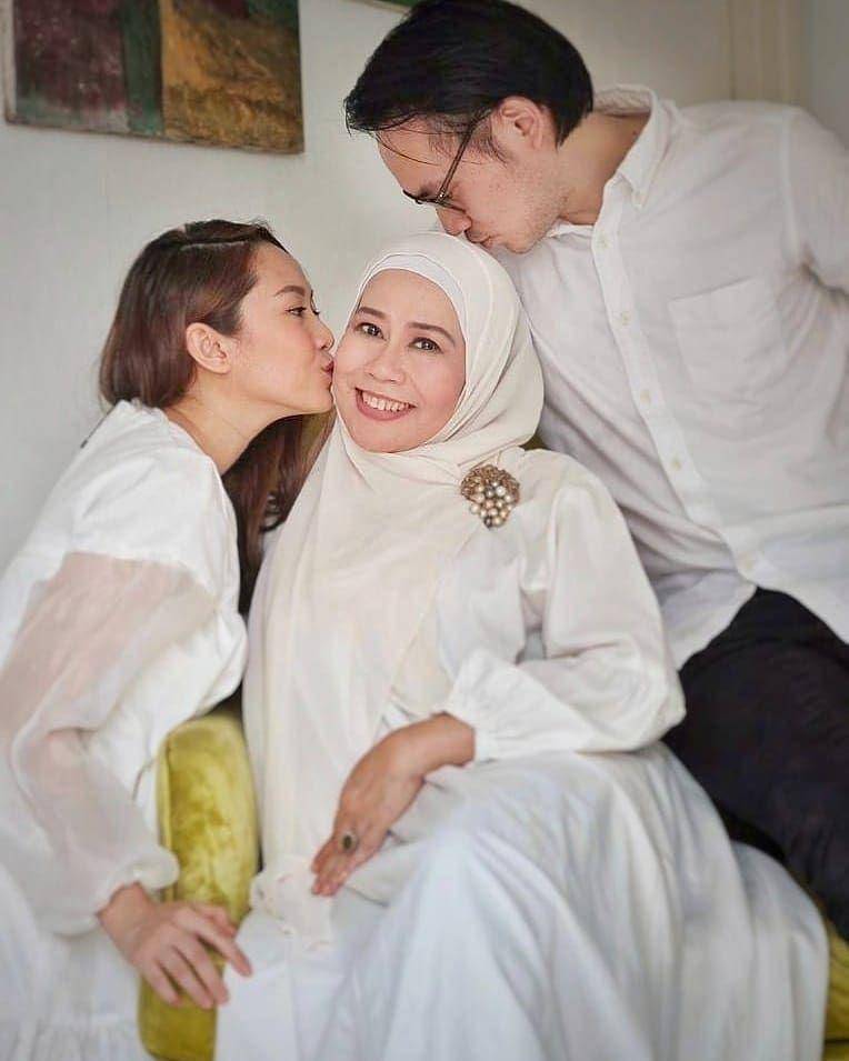 instagram.com/dewiyullofficial