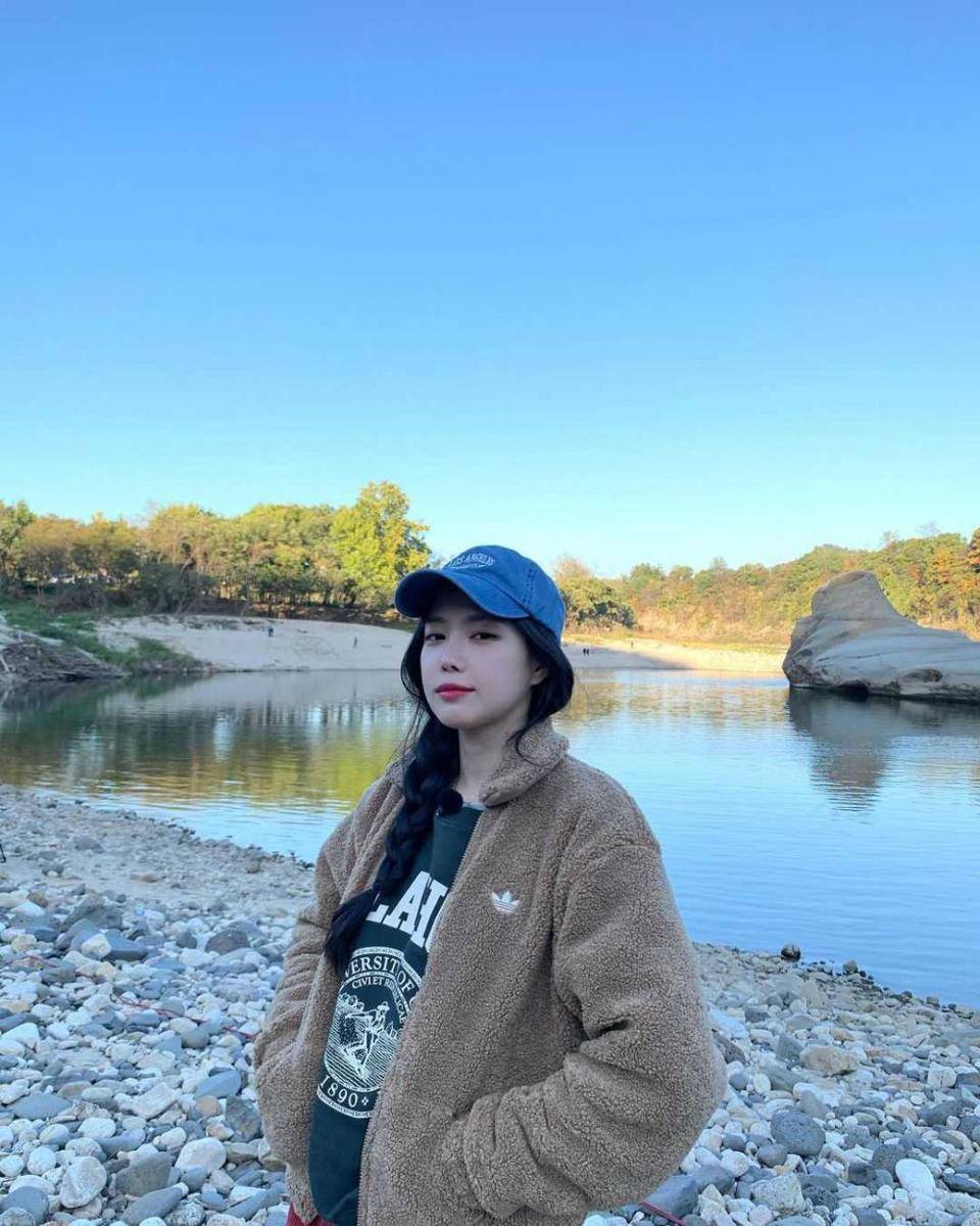 instagram.com/marcellasne_