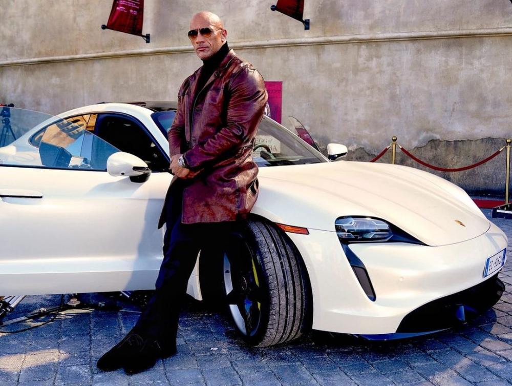 instagram.com/therock