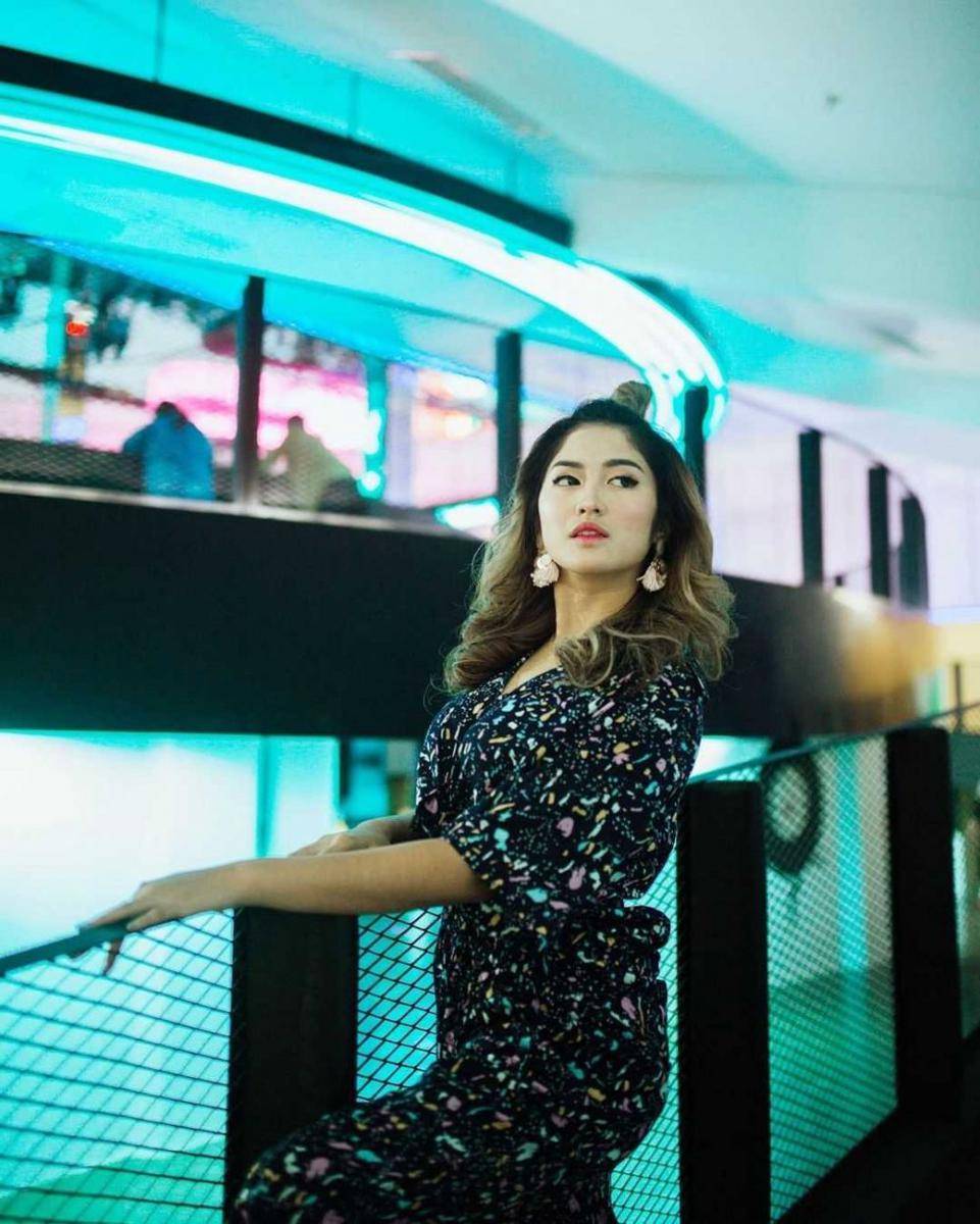 instagram.com/ochi24