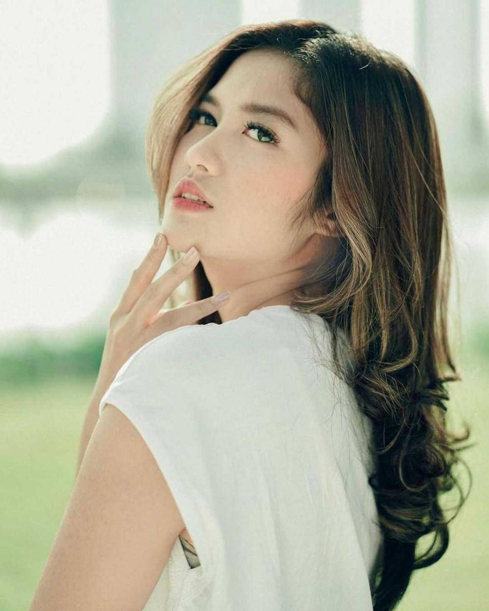 instagram.com/ochi24