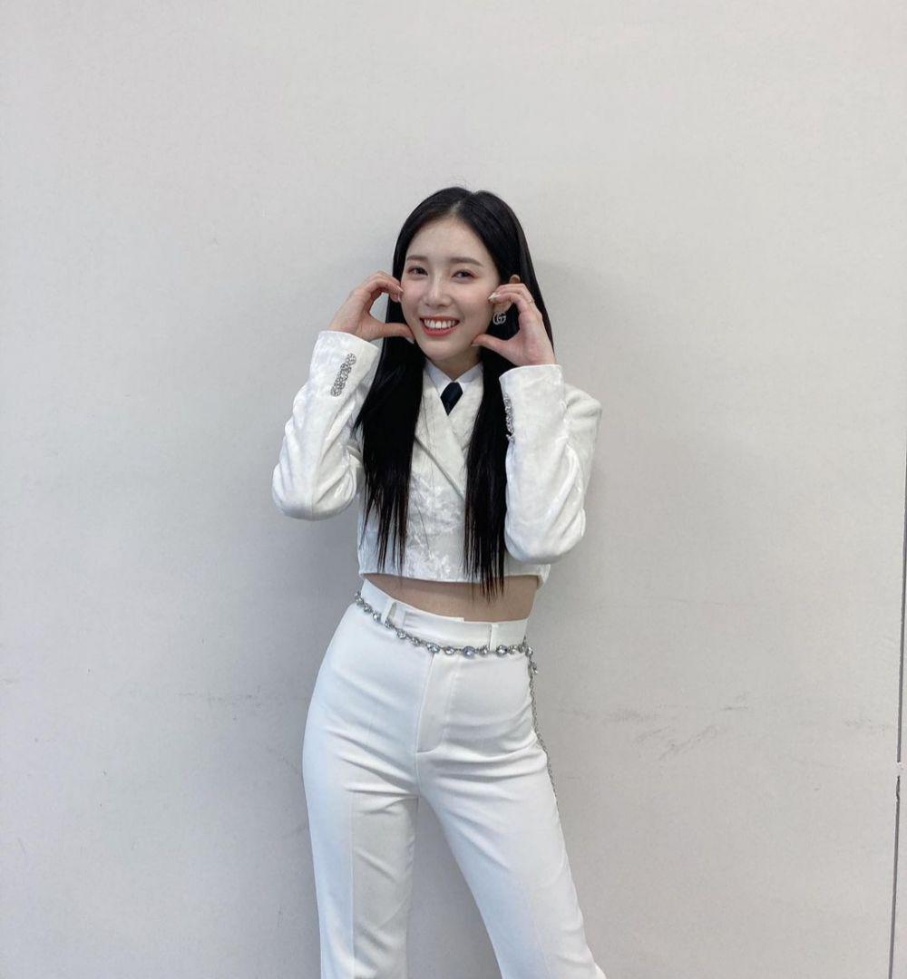 instagram.com/yunvely_0824