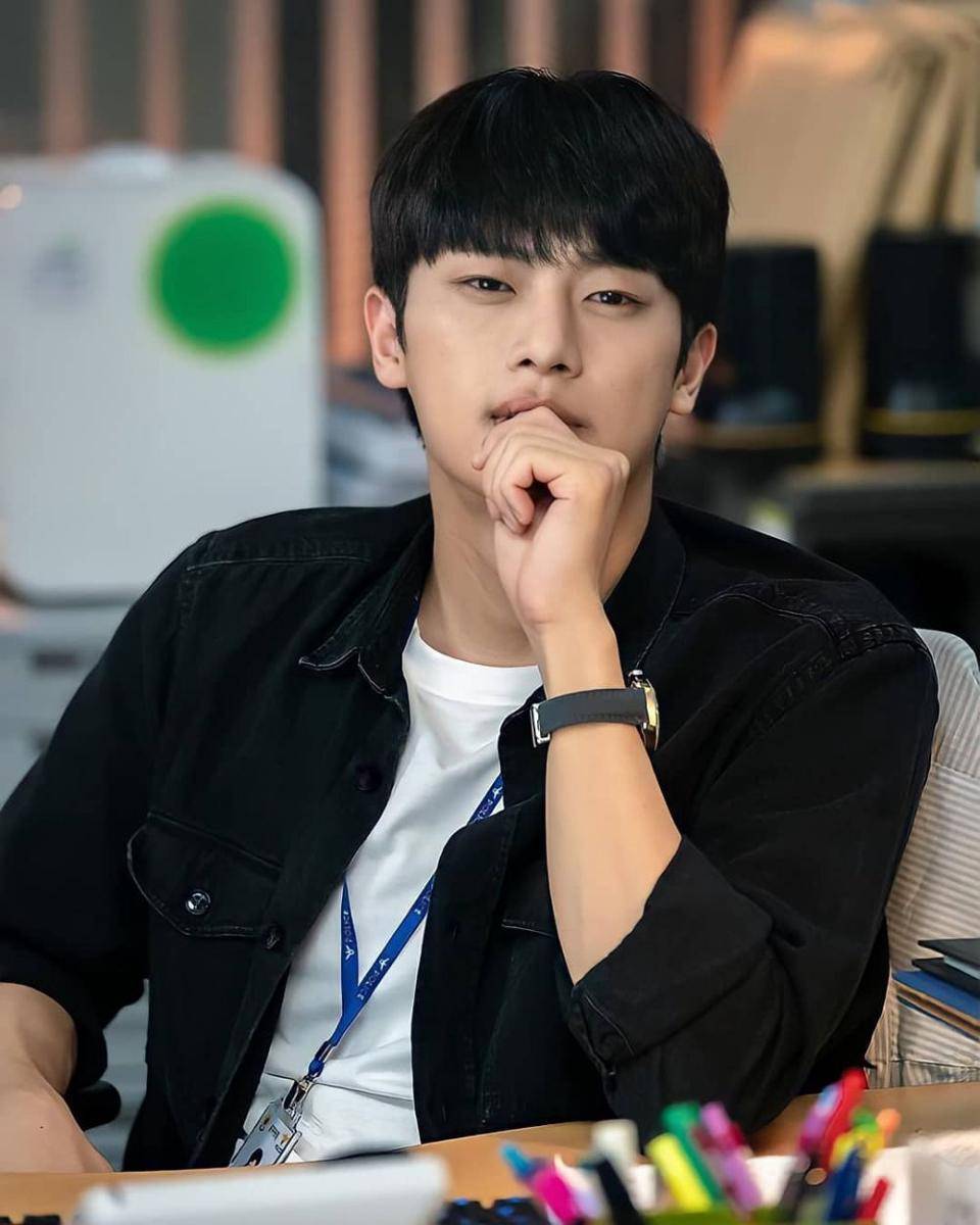 Instagram.com/leesin_y_