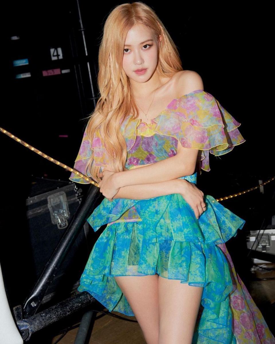 Rose BLACKPINK (Instagram.com/roses_are_rosie)