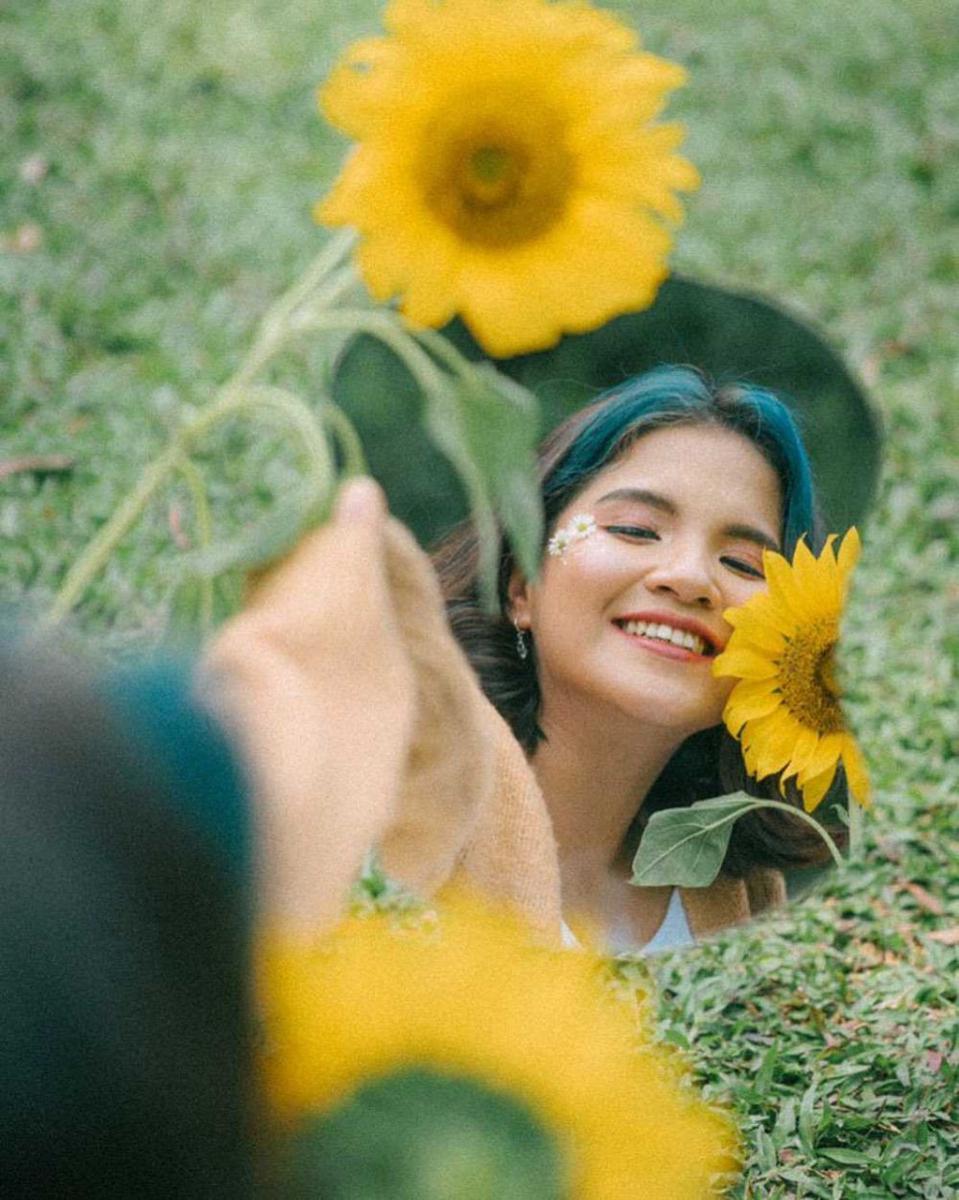 9 Potret Manis Brigita Meliala, Seleb TikTok Bersuara Merdu