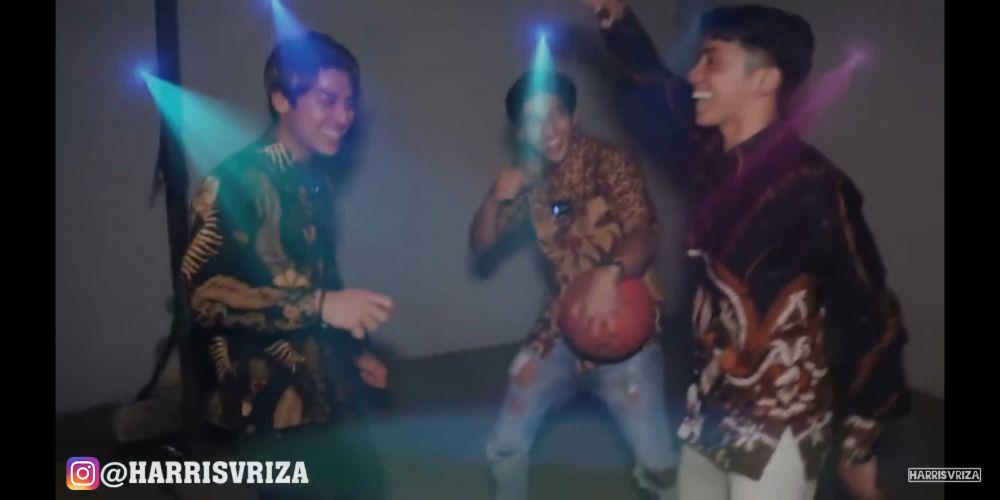 youtube.com/Harrisvriza Entertainment