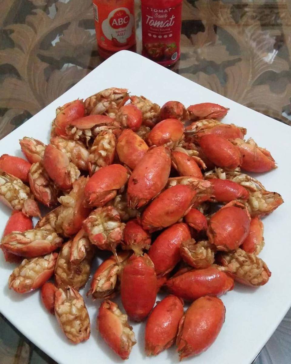 instagram.com/yanti_anwar80