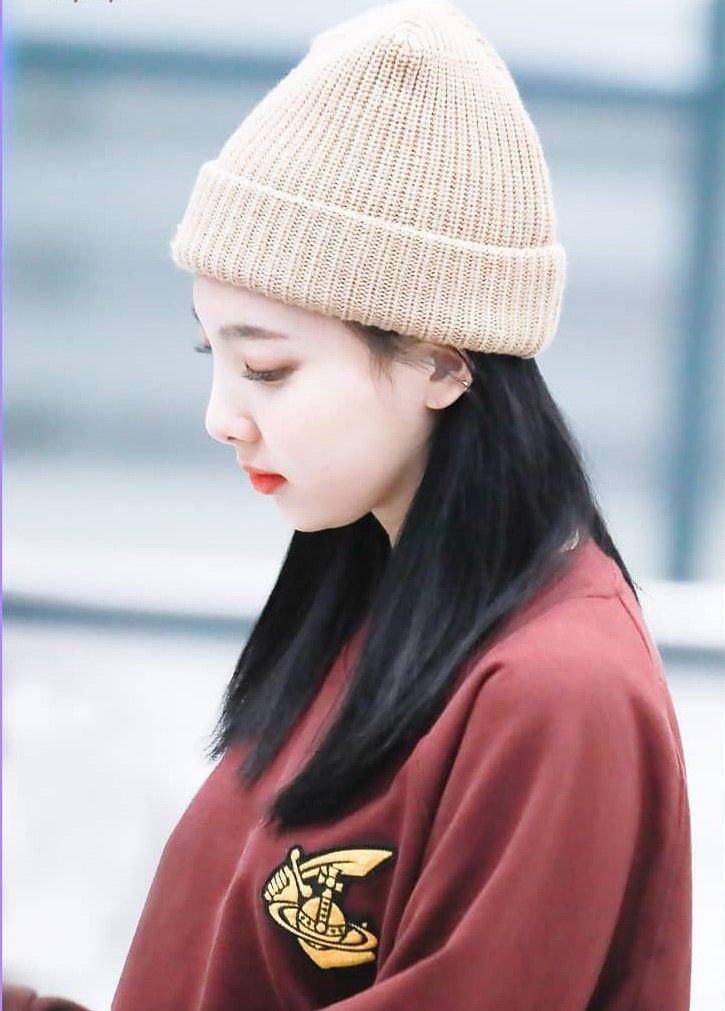 instagram.com/nayeoninfo