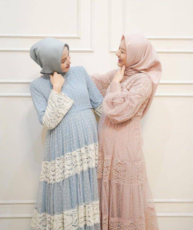 Instagram.com/dindahw/