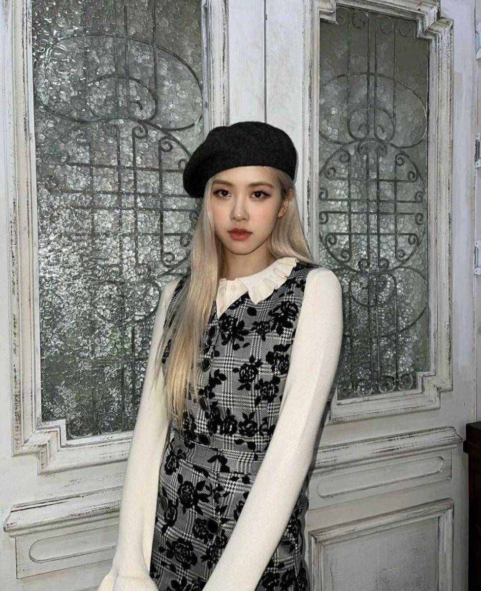 Instagram.com/roses_are_rosie
