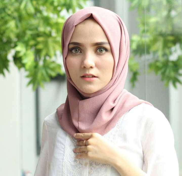 Instagram.com/zulfyarliana