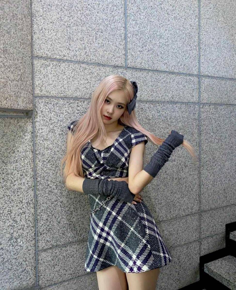 Instagram.com/roses_are_rosie