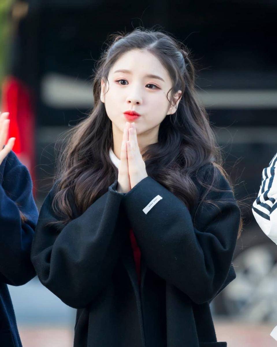 Instagram.com/heejin_loona