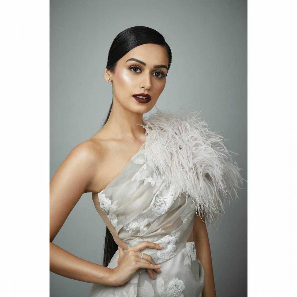 instagram.com/manushi_chhillar