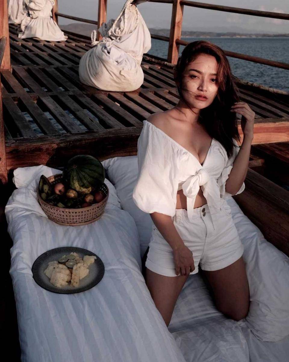instagram.com/sitibadriahh