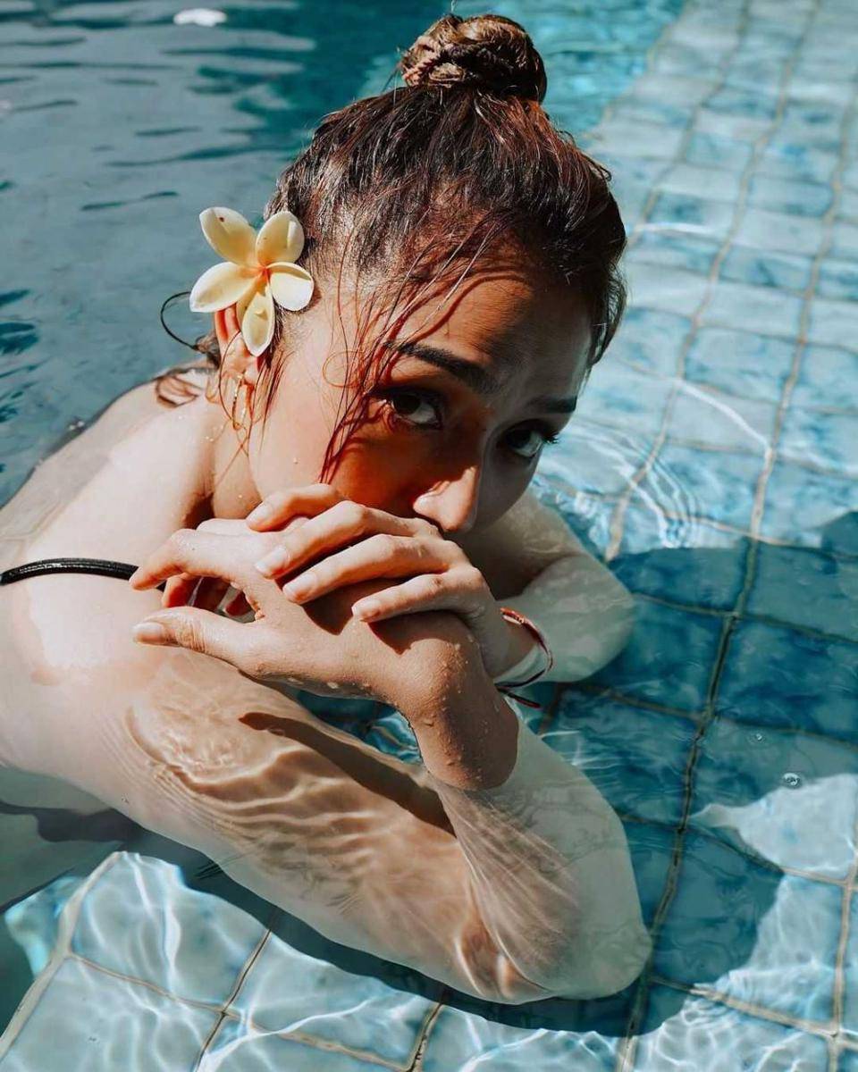 instagram.com/sitibadriahh