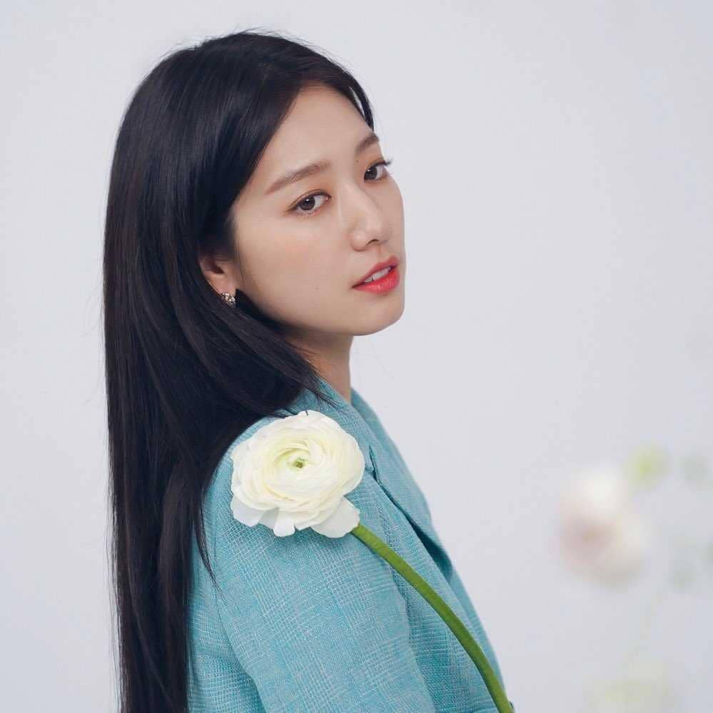 instagram.com/park.shinhye